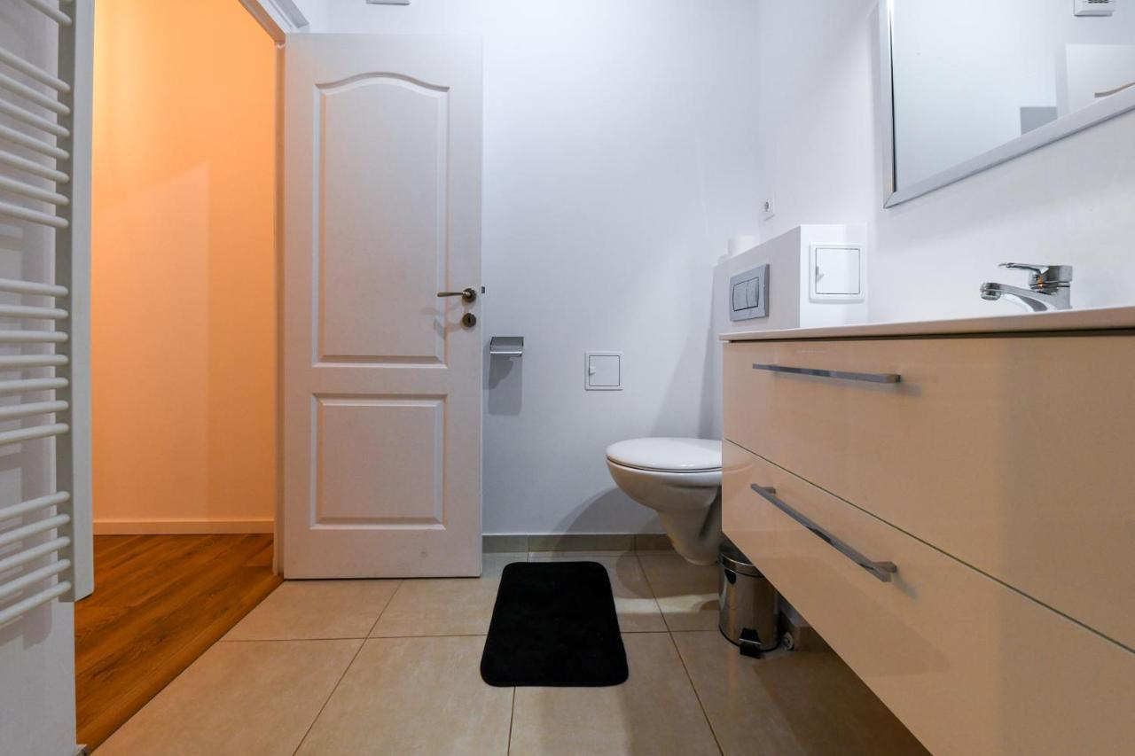 Ferienwohnung Grand Park White Iulius Mall Cluj-Napoca Exterior foto